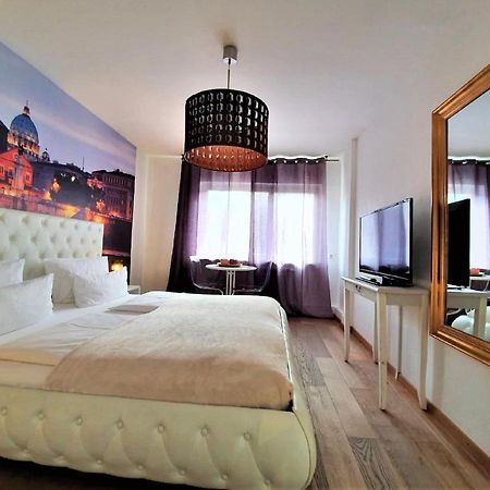 Studio Rome In Der Altstadt Apartment Freiburg Bagian luar foto