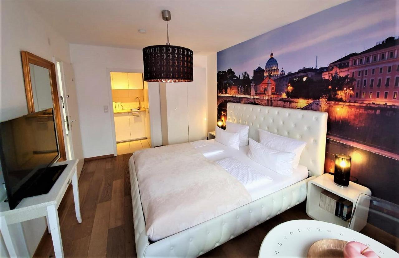 Studio Rome In Der Altstadt Apartment Freiburg Bagian luar foto