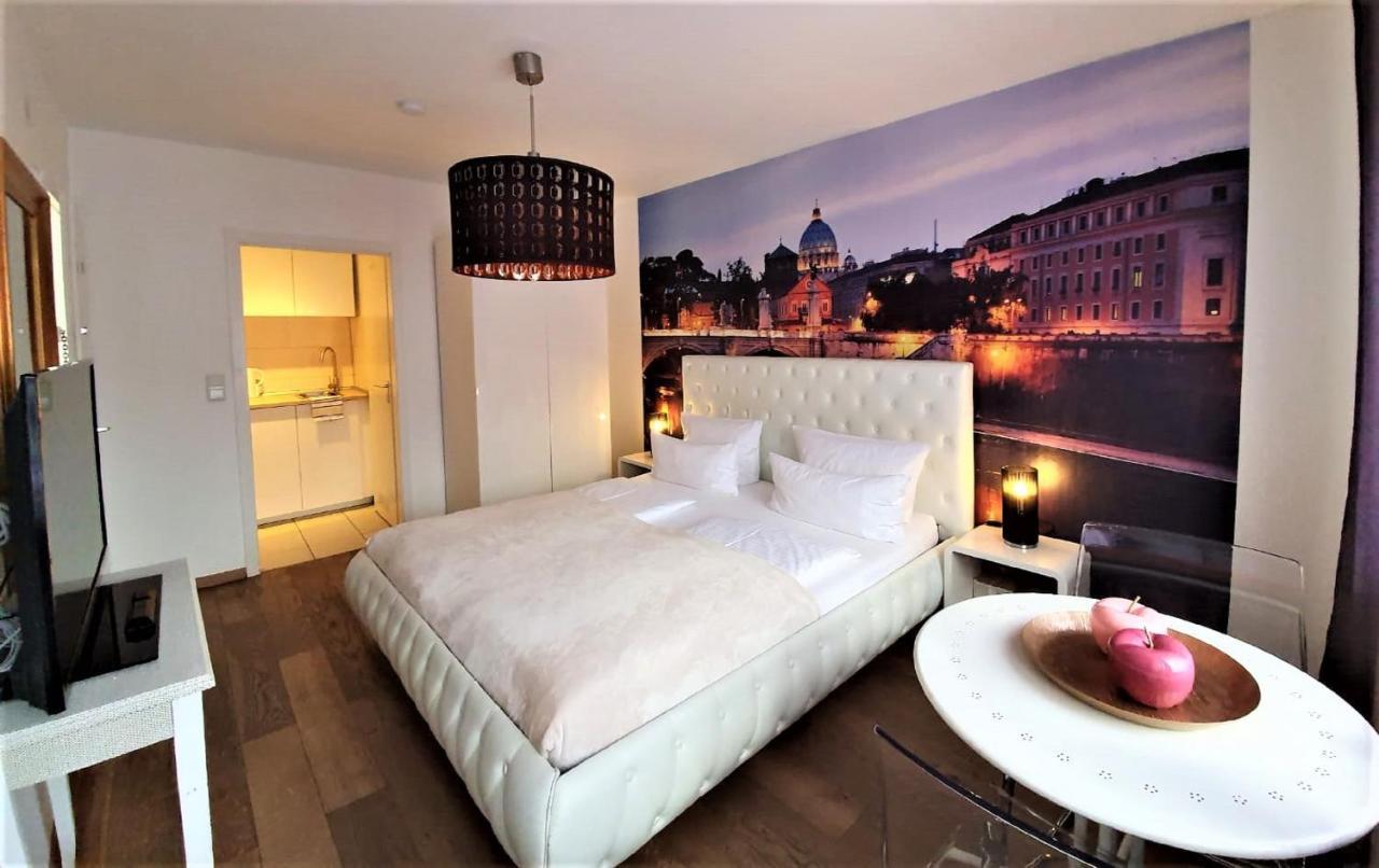 Studio Rome In Der Altstadt Apartment Freiburg Bagian luar foto